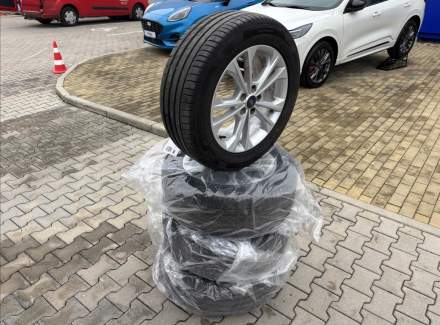Ford - Kuga