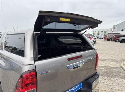 Toyota - Hilux