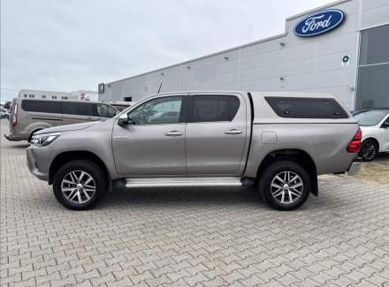Toyota - Hilux