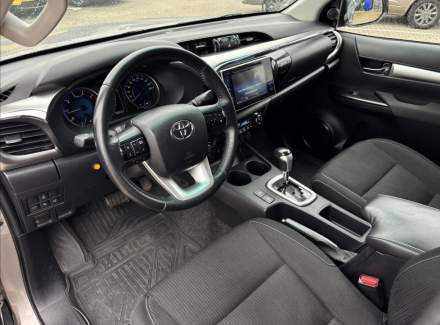 Toyota - Hilux