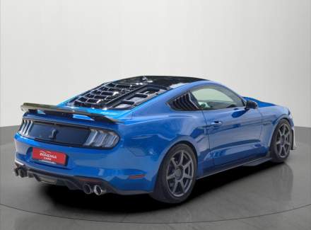 Ford - Mustang