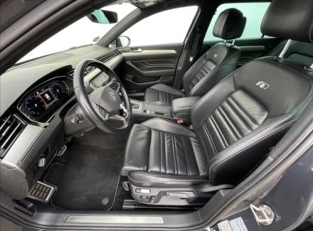 Volkswagen - Passat
