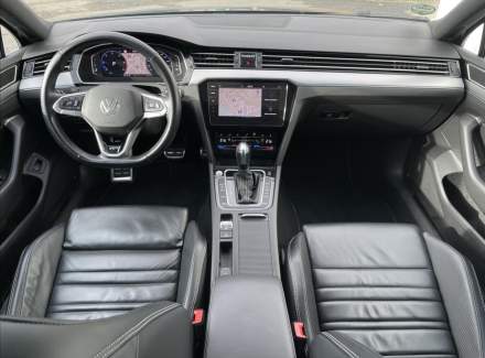 Volkswagen - Passat