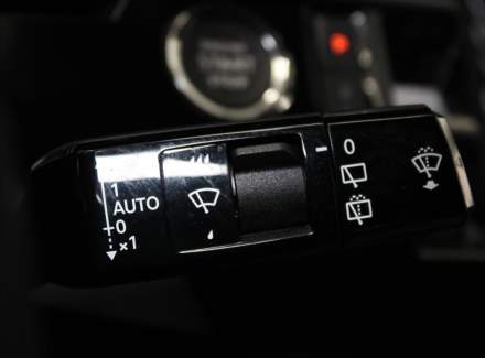 Peugeot - 5008