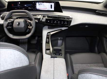Peugeot - 5008