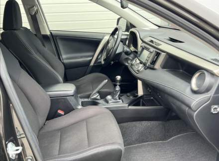 Toyota - RAV 4