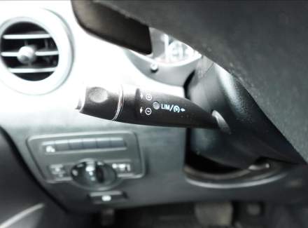 Mercedes-Benz - Vito