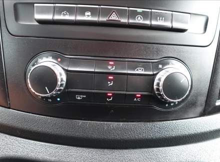 Mercedes-Benz - Vito