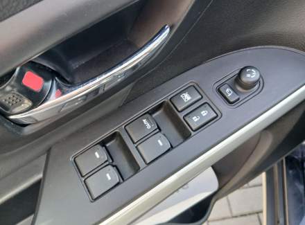 Suzuki - SX4
