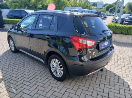 Suzuki - SX4