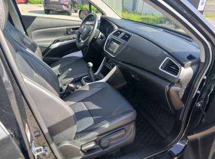 Suzuki - SX4