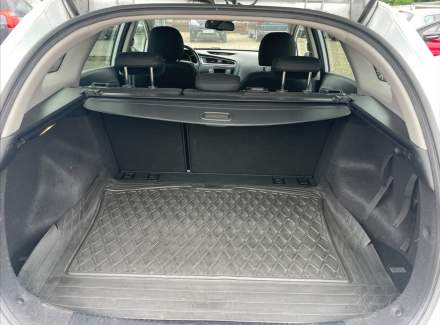 Kia - Cee'd