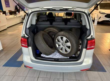 Volkswagen - Touran