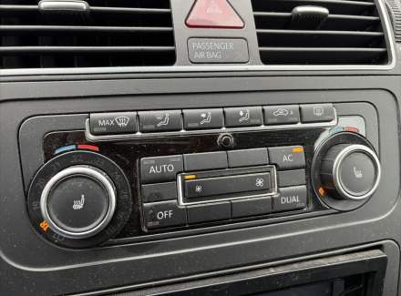 Volkswagen - Touran