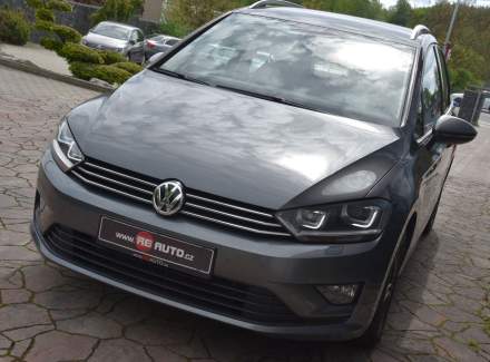 Volkswagen - Golf