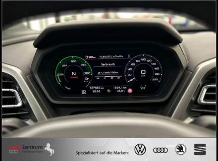 Audi - Q4 e-tron