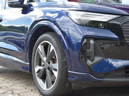Audi - Q4 e-tron
