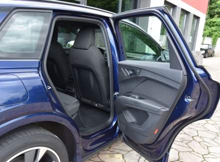 Audi - Q4 e-tron
