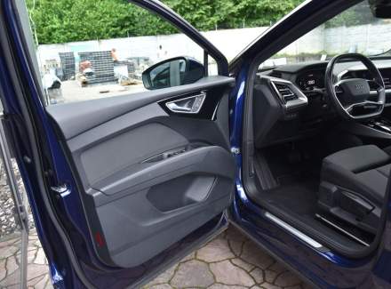 Audi - Q4 e-tron