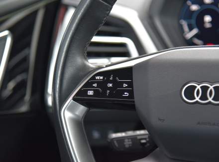 Audi - Q4 e-tron