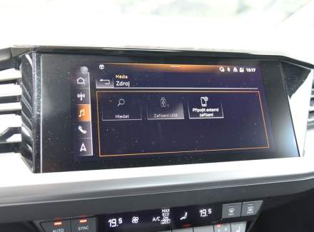 Audi - Q4 e-tron