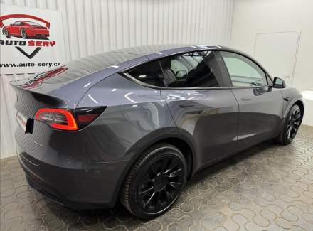 Tesla - Model Y
