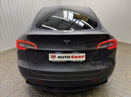 Tesla - Model Y