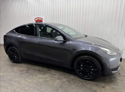 Tesla - Model Y