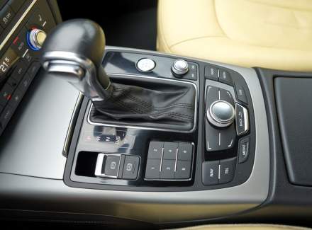 Audi - A6