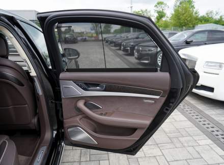 Audi - A8