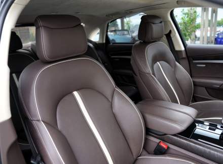 Audi - A8