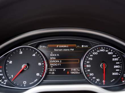 Audi - A8