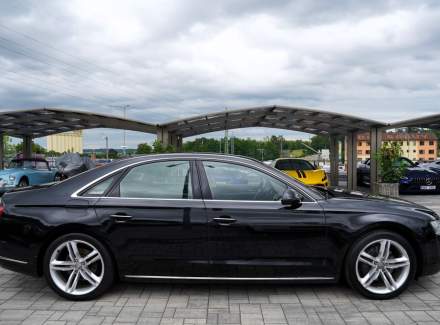 Audi - A8