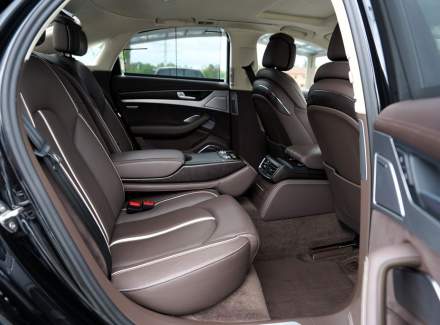 Audi - A8
