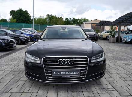 Audi - A8
