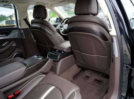 Audi - A8