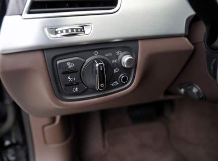 Audi - A8