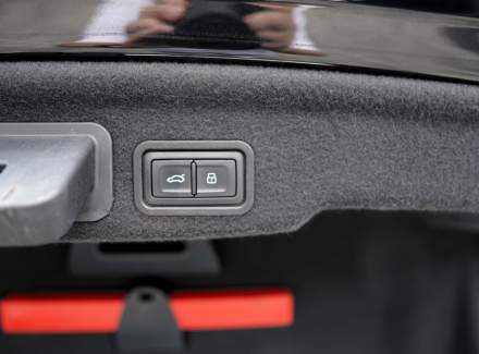 Audi - A8