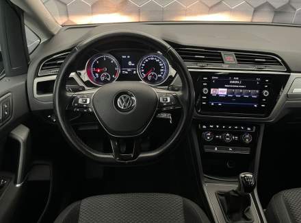 Volkswagen - Touran