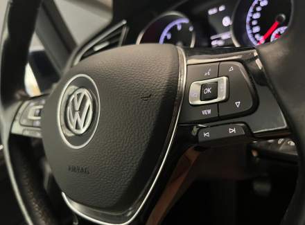 Volkswagen - Touran