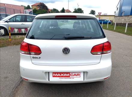 Volkswagen - Golf
