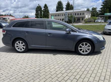 Toyota - Avensis