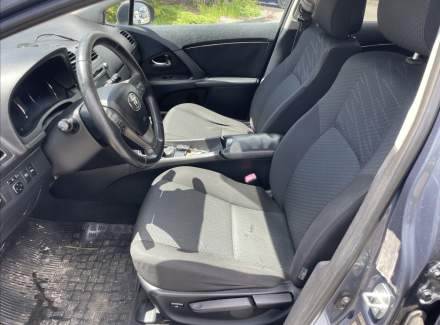 Toyota - Avensis