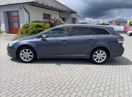 Toyota - Avensis