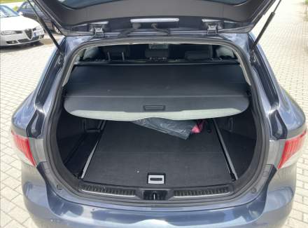 Toyota - Avensis