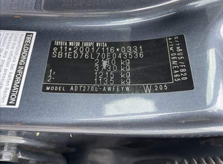 Toyota - Avensis
