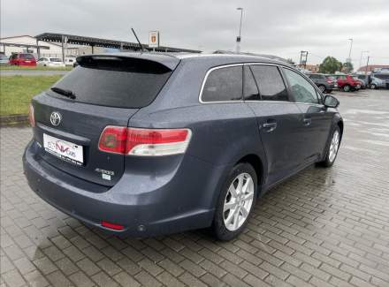 Toyota - Avensis