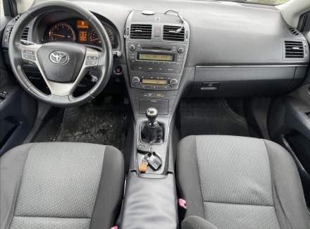 Toyota - Avensis