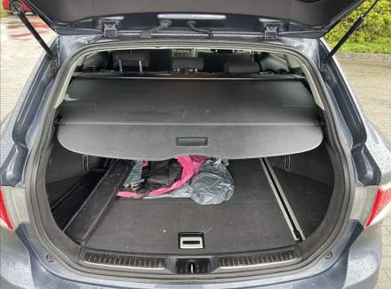 Toyota - Avensis