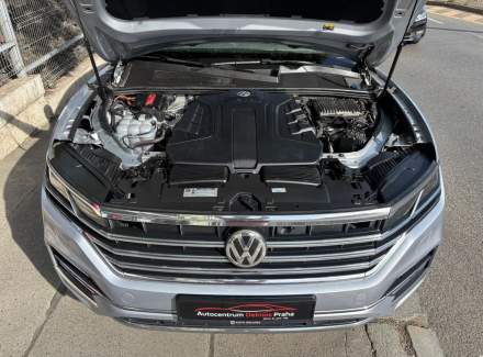 Volkswagen - Touareg